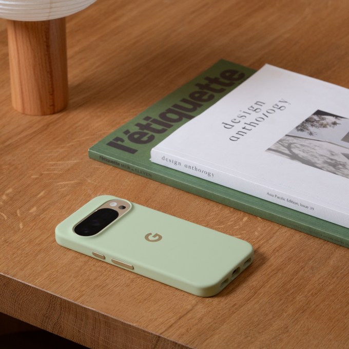 Stylish Google PixelSnap Case for Pixel 10