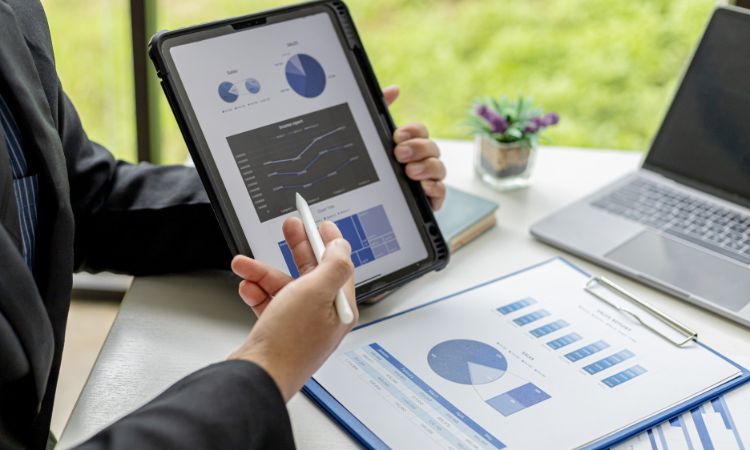 Streamlining LinkedIn Outreach with Salesflow